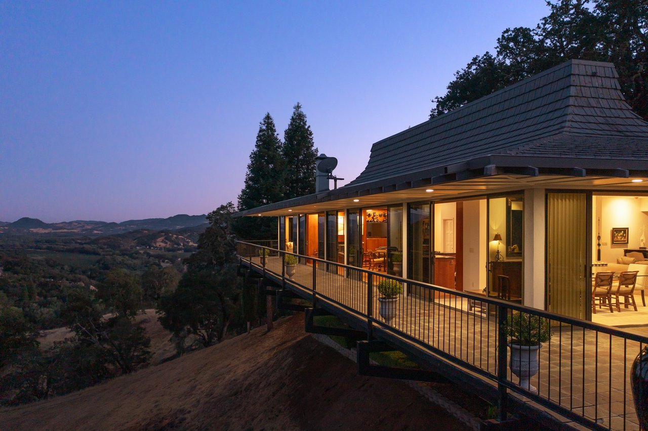 The Sky House of Mendocino County