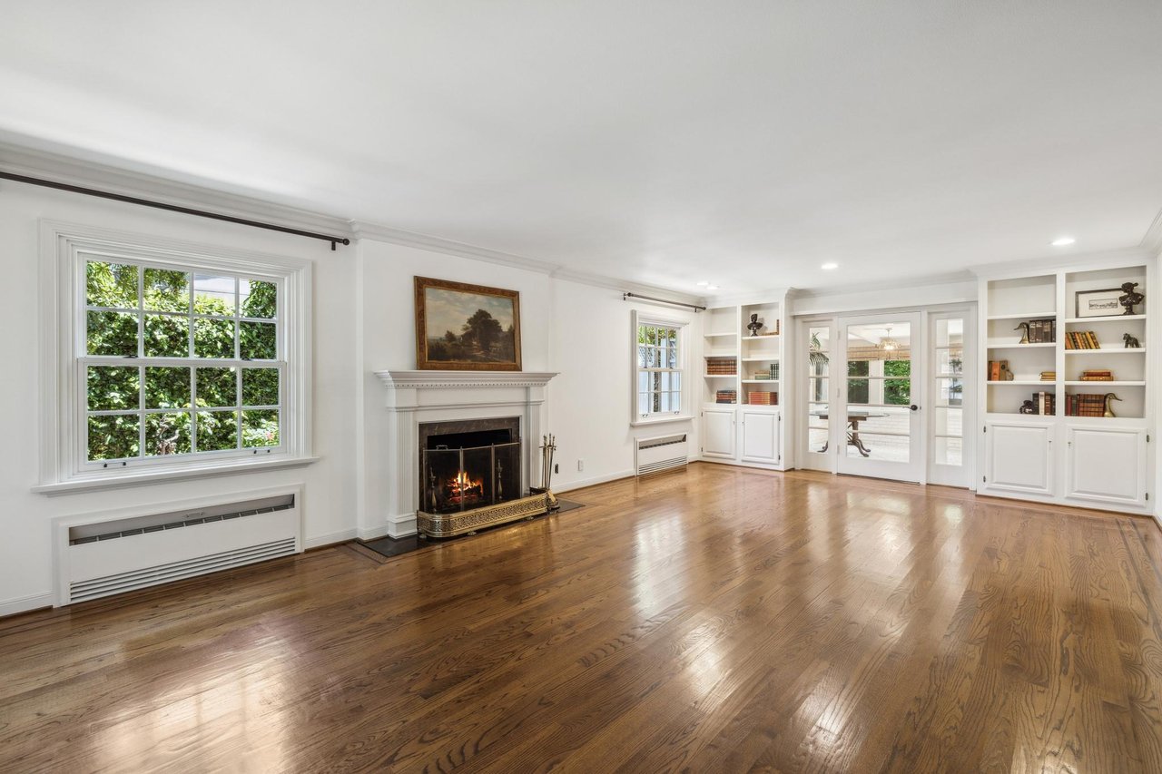 1714 Sweetbriar Drive