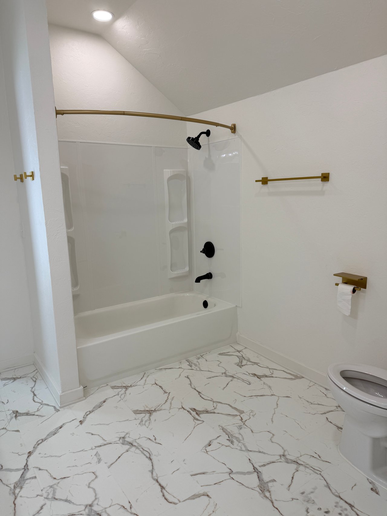 720 Klabzuba Ave