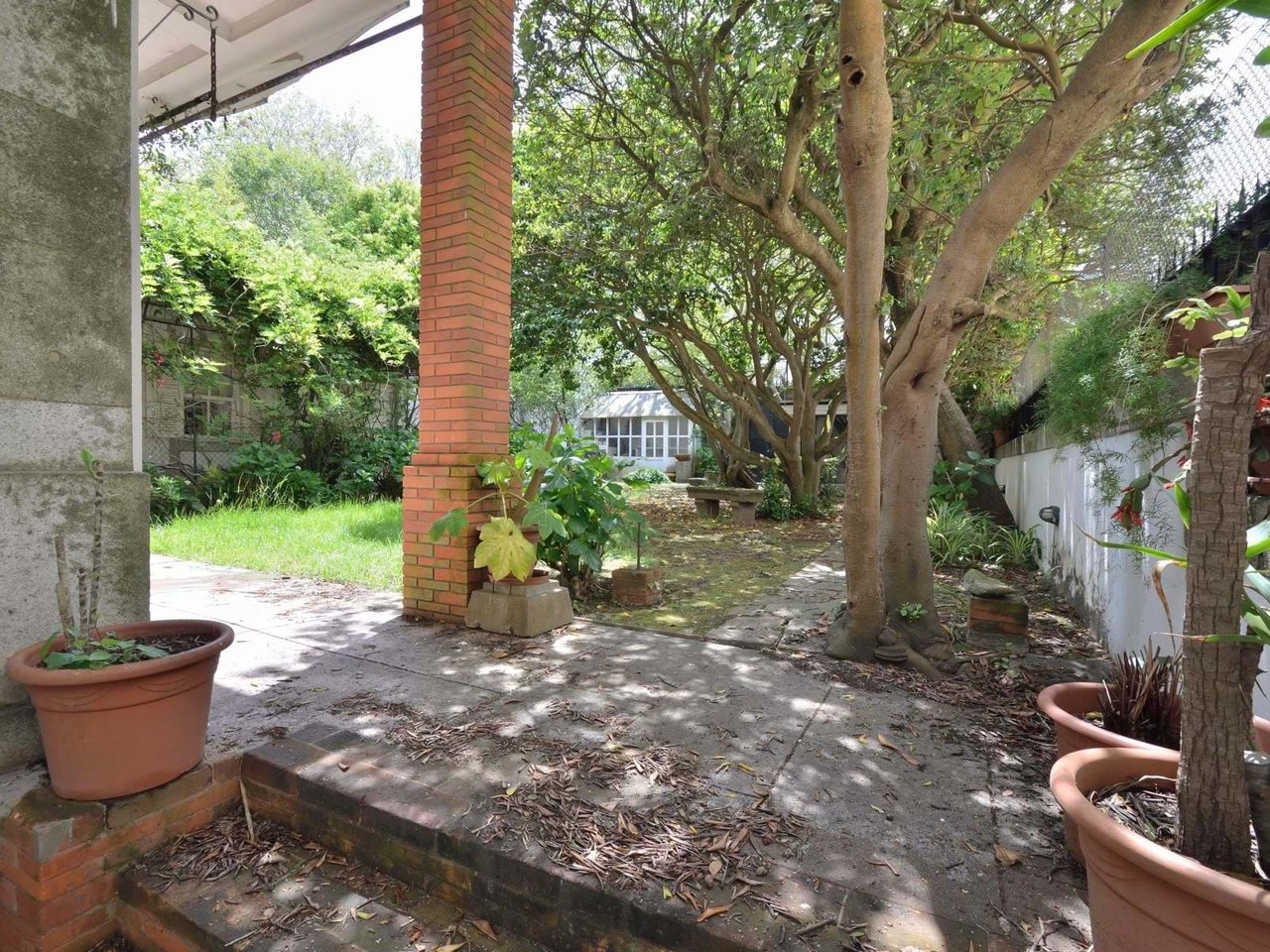 Villa Molhe – Rare Opportunity in Porto’s Most Exclusive Neighborhood