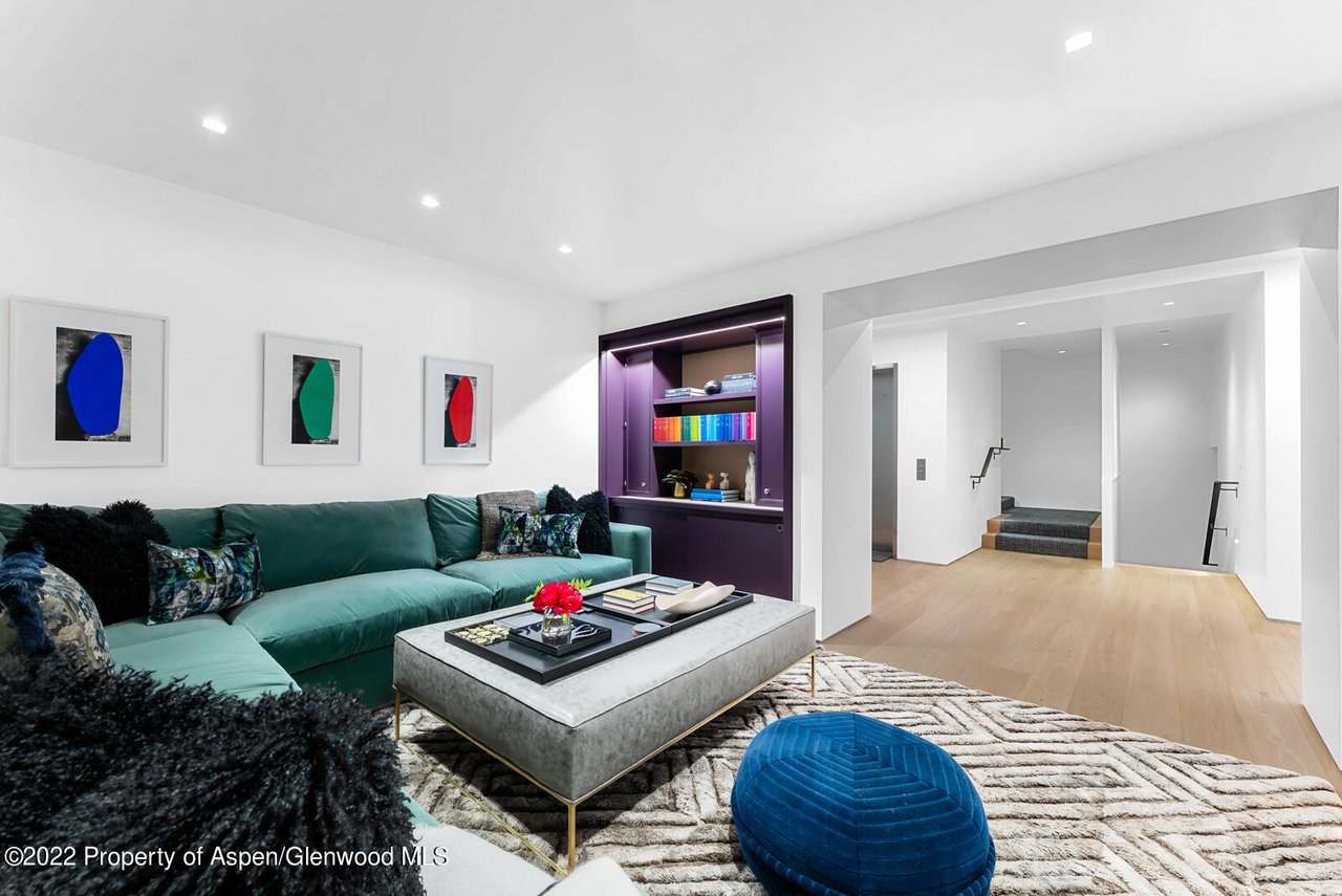 508 E Cooper Avenue, Unit 201