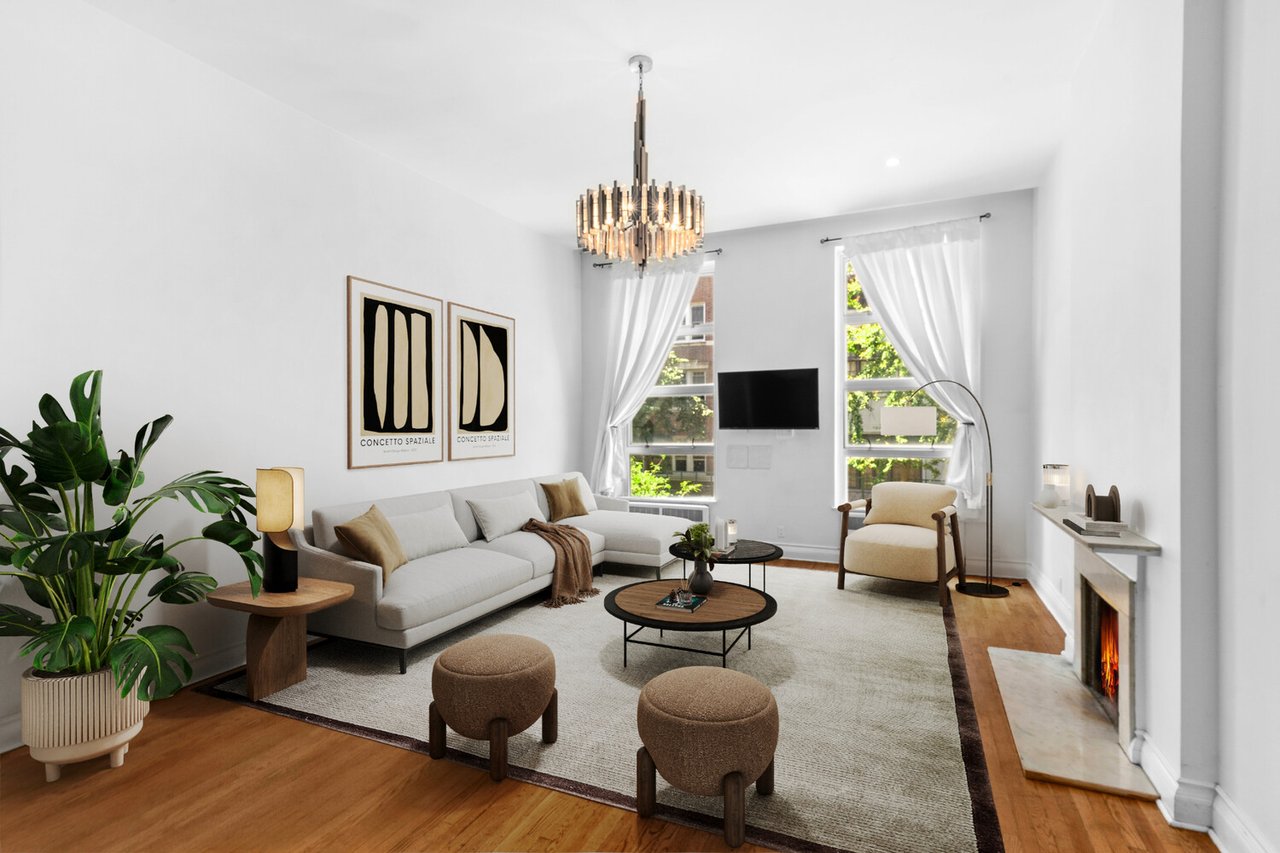 33 W 9TH Street