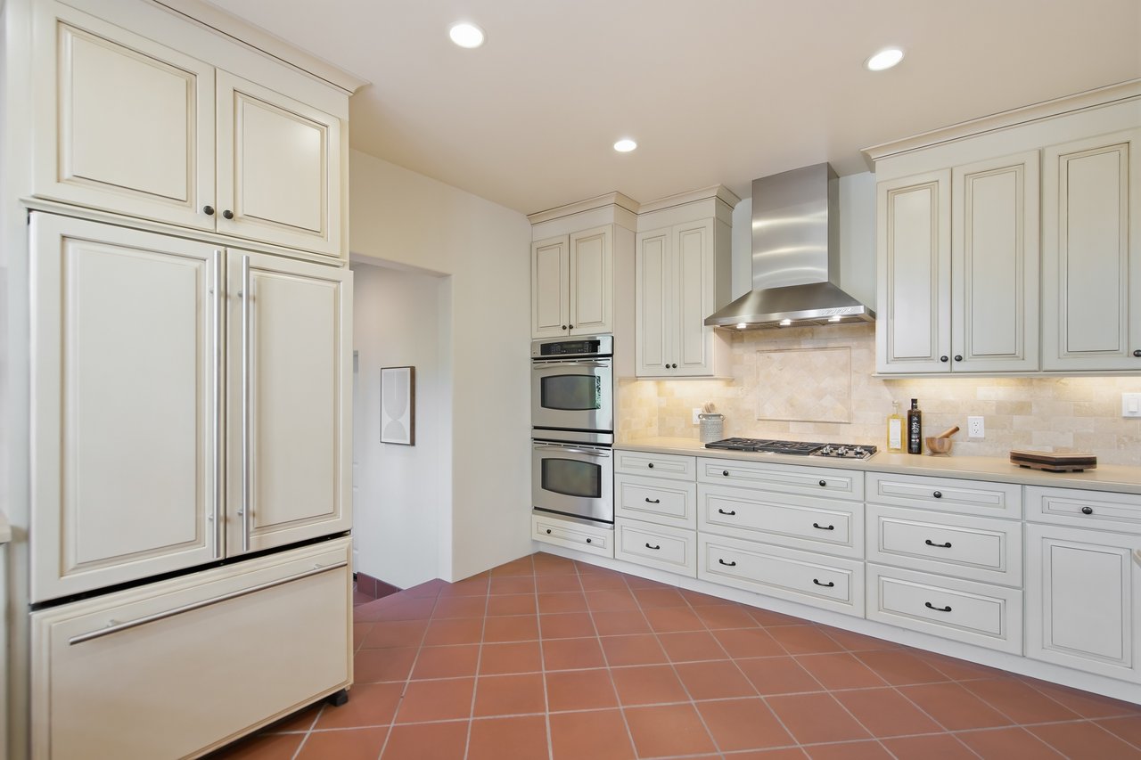 122 Castilian Way