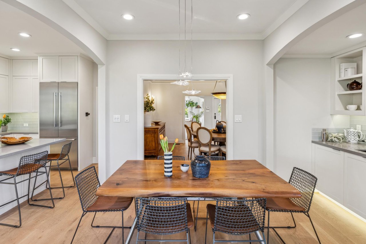 3520 Baker Street
