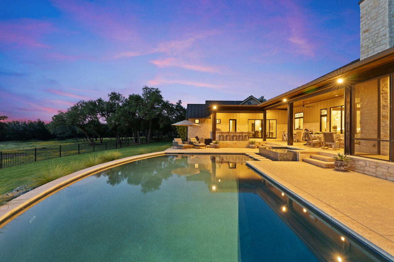 1457 Avenida High View