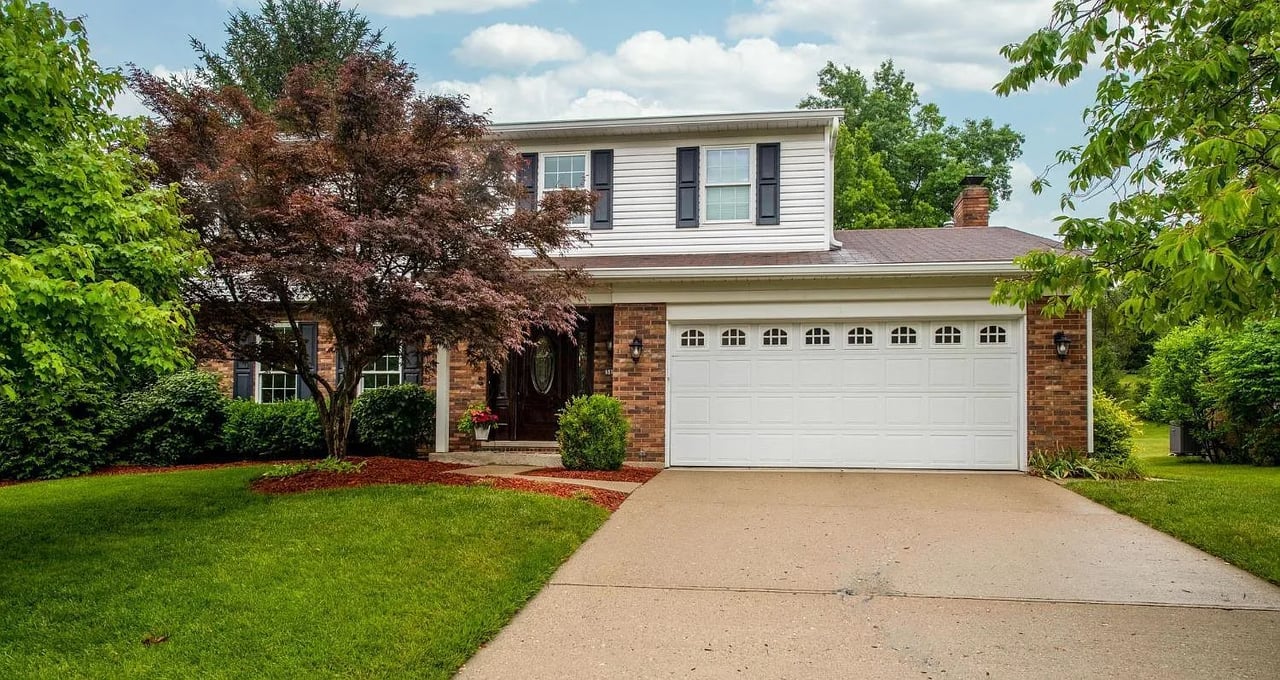 3177 Parkhill Dr
