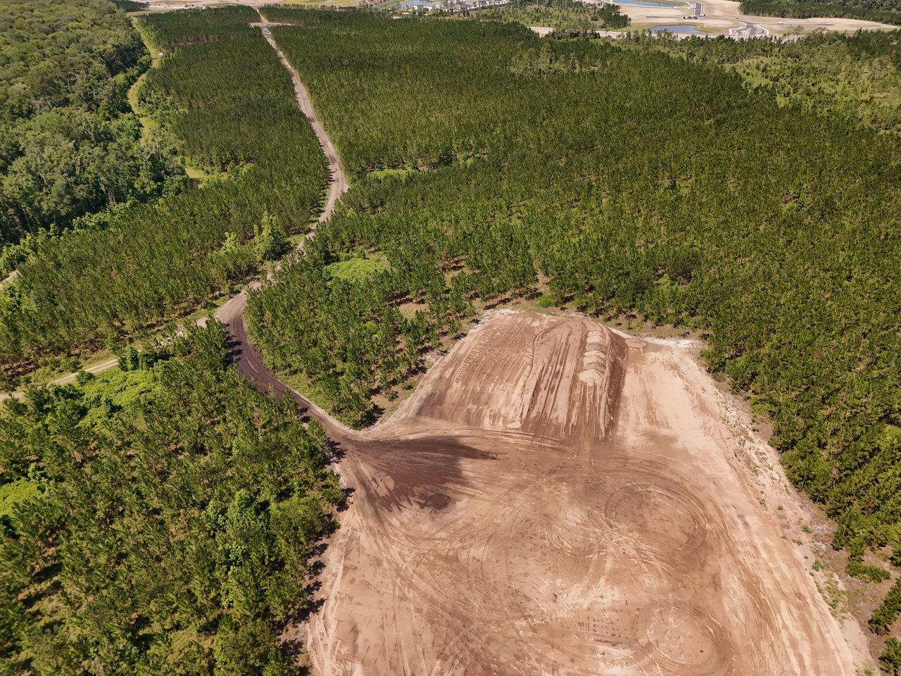 Land prepared for new construction homes in Saddletree Jacksonville