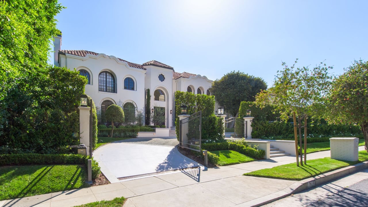 1275 Benedict Canyon Dr