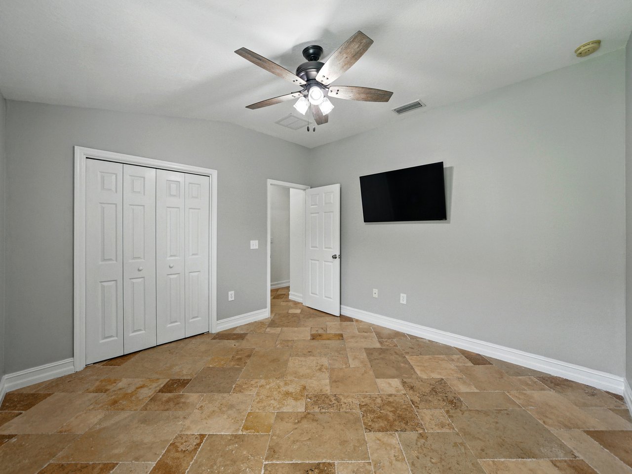 6957 BOULDER RUN LOOP