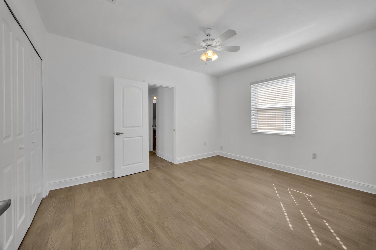 Move-In Ready in The Roads