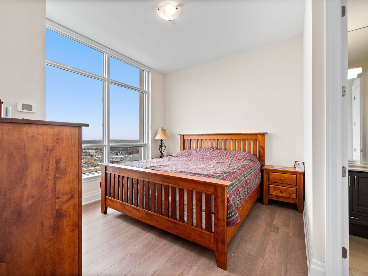 9075 Jane Street Unit: PH08