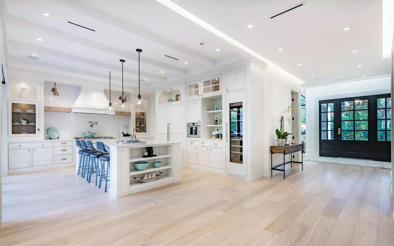 Sellers: Here's Everything You Need to Know About Home Staging