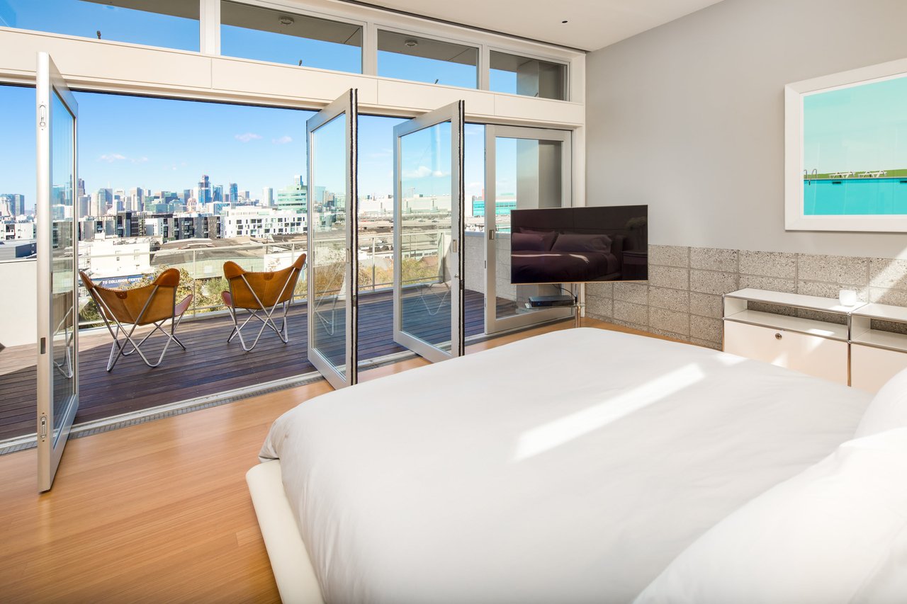 Sophisticated, Contemporary Masterpiece