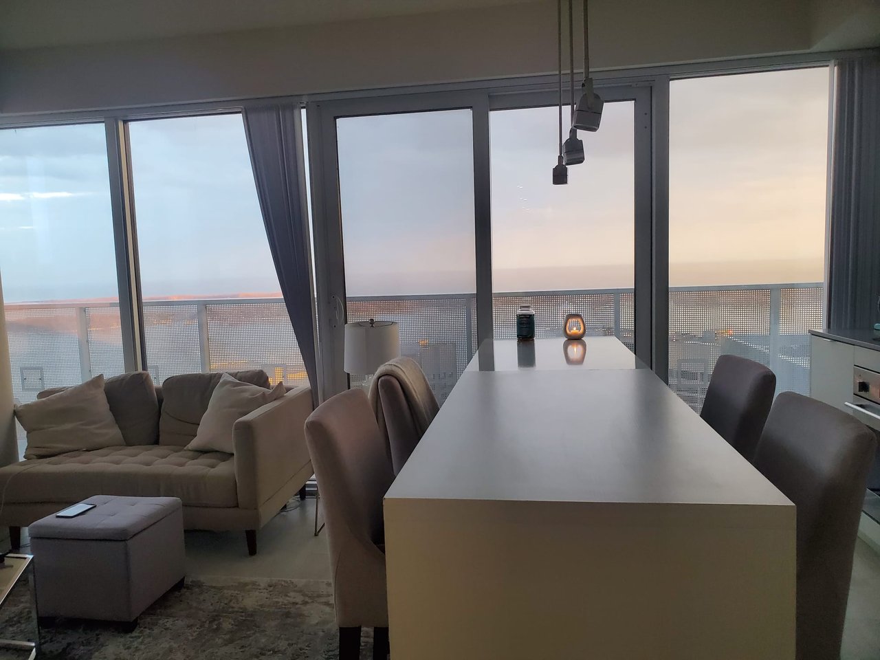 Luxurious Panoramic View Unit