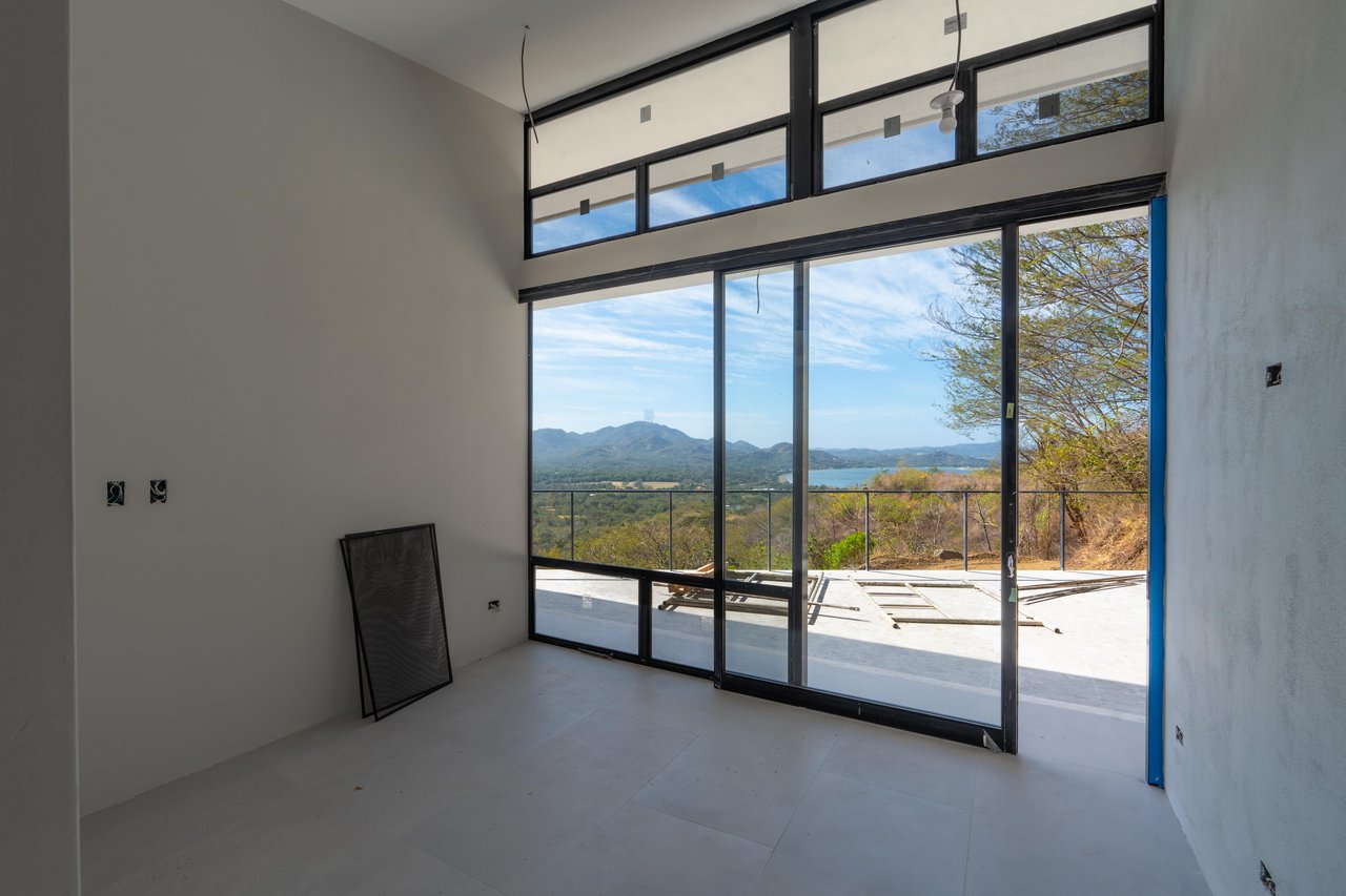 Villa Raoli | Get ready to live in your dream home in the stunning Pacific Heights!
