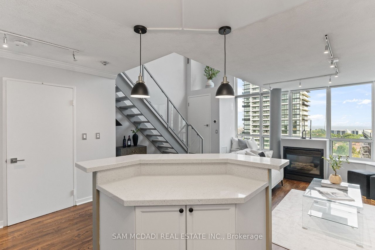 DREAMY TWO-STOREY PENTHOUSE