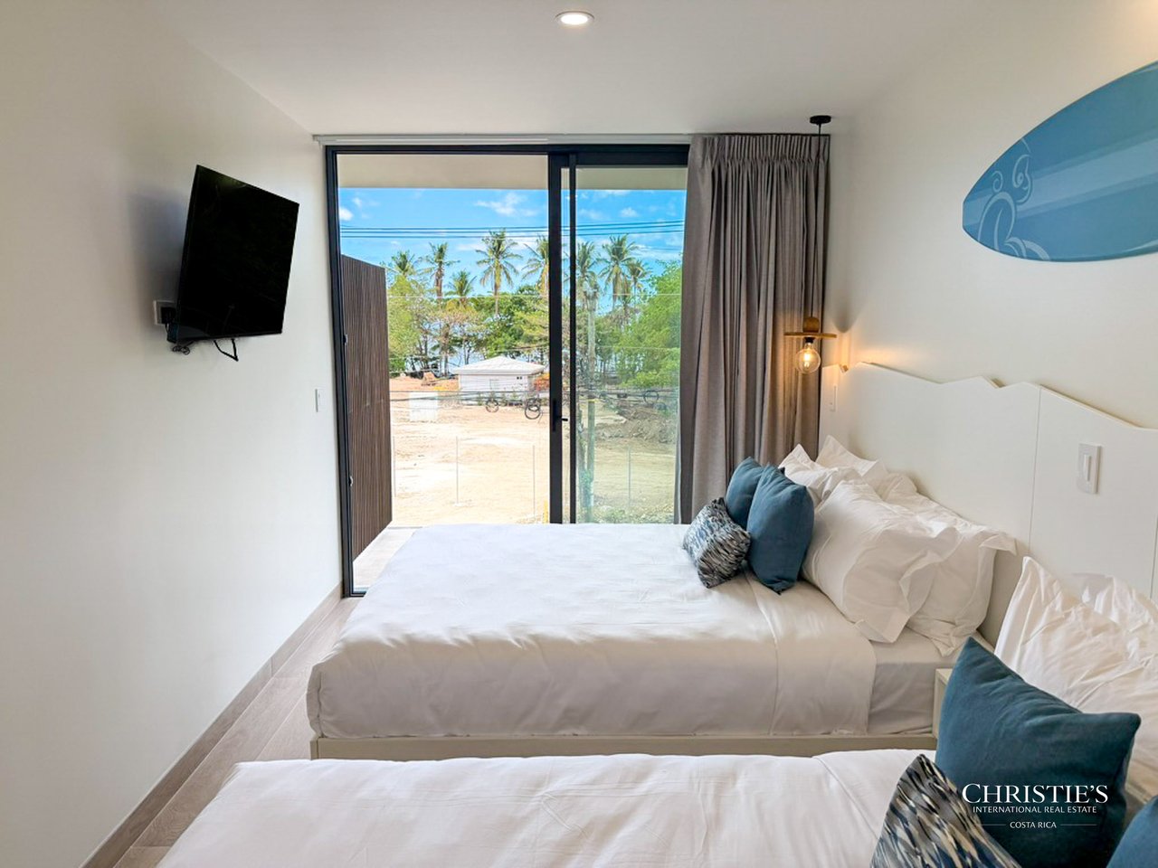 Mono Luxe Unit #17 — Three-Bedroom Residence