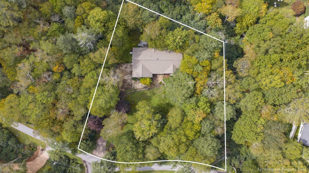 75 Hickory Dr