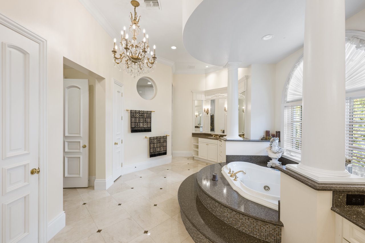 6139 Greatwater Dr