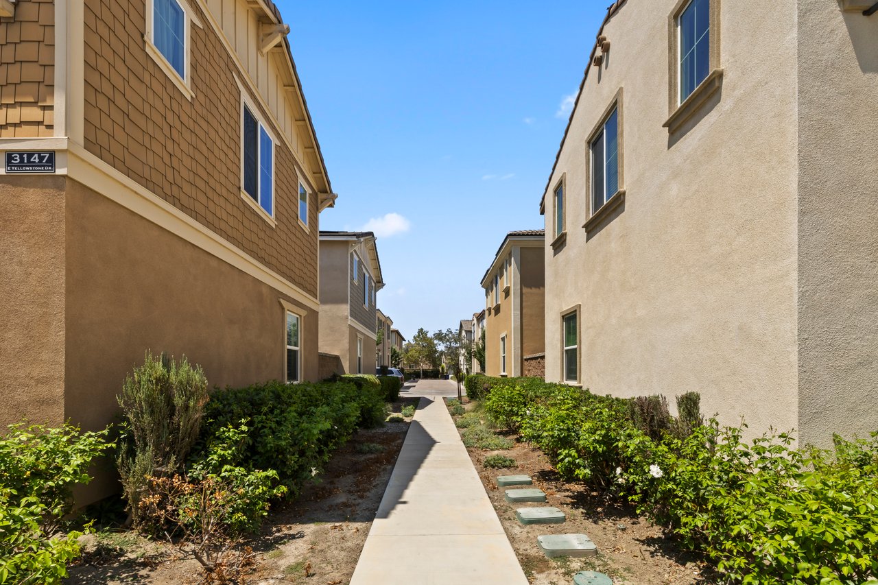 3147 E Yellowstone Dr. 