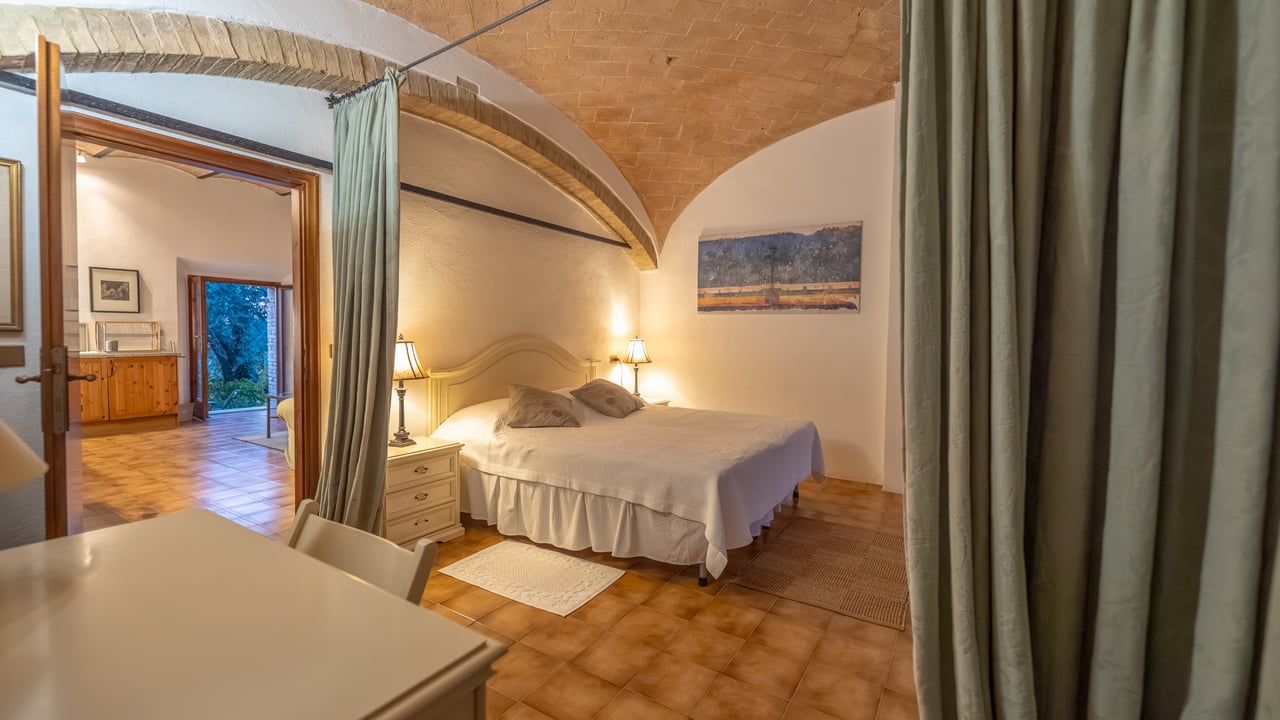 POGGIO COLOMBA