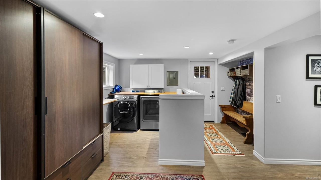 27 Jedburgh Rd