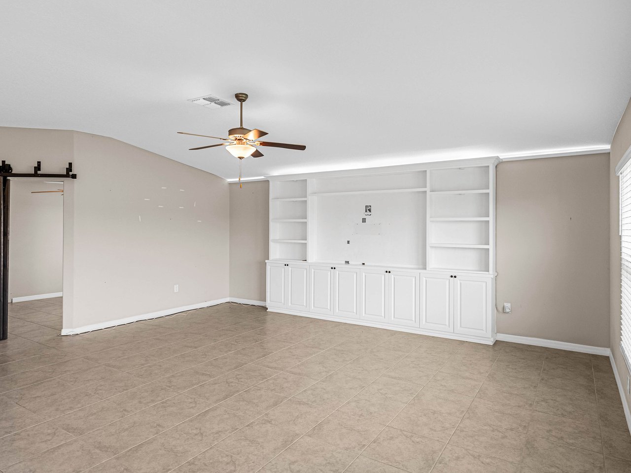 5474 LESLIE CANYON DR