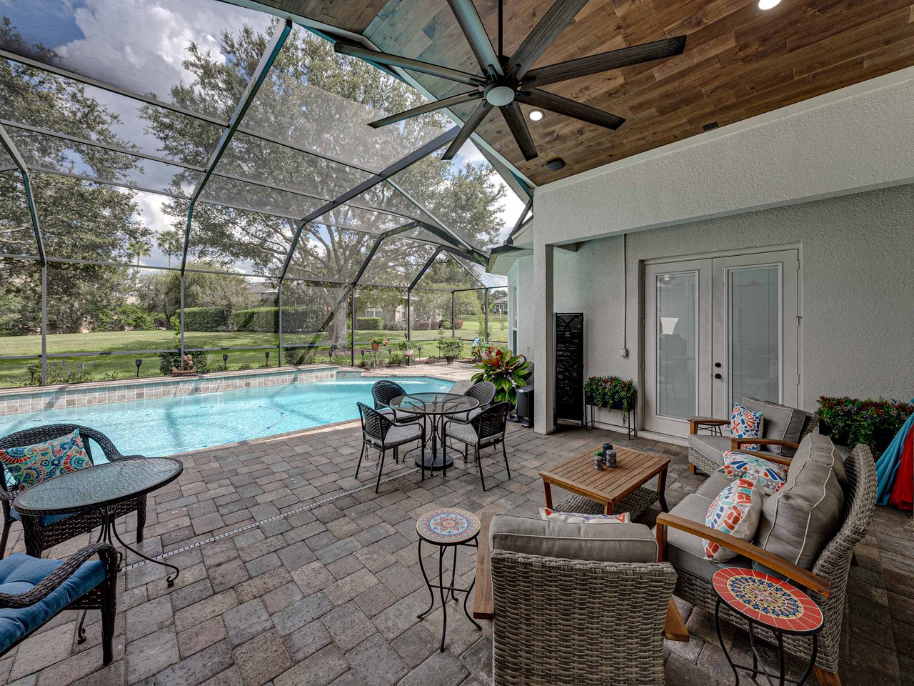 13228 THOROUGHBRED DR