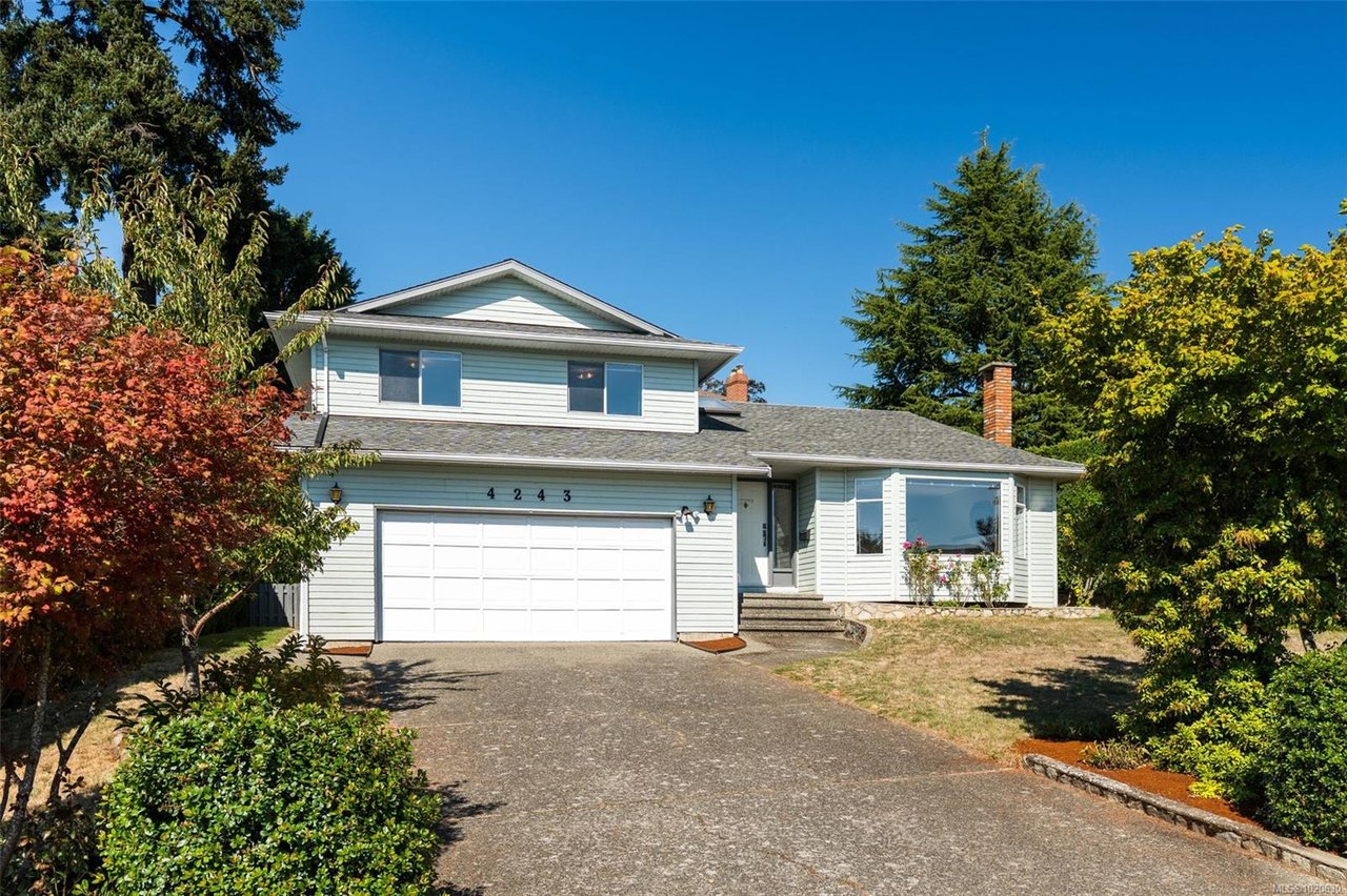 4243 Panorama Dr