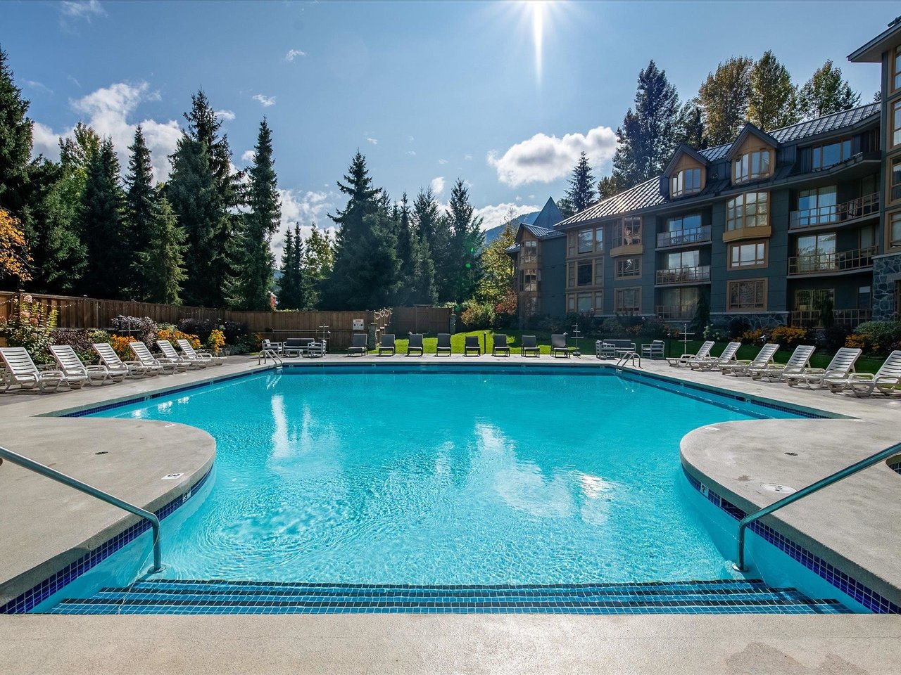 411-4315 Northlands Blvd