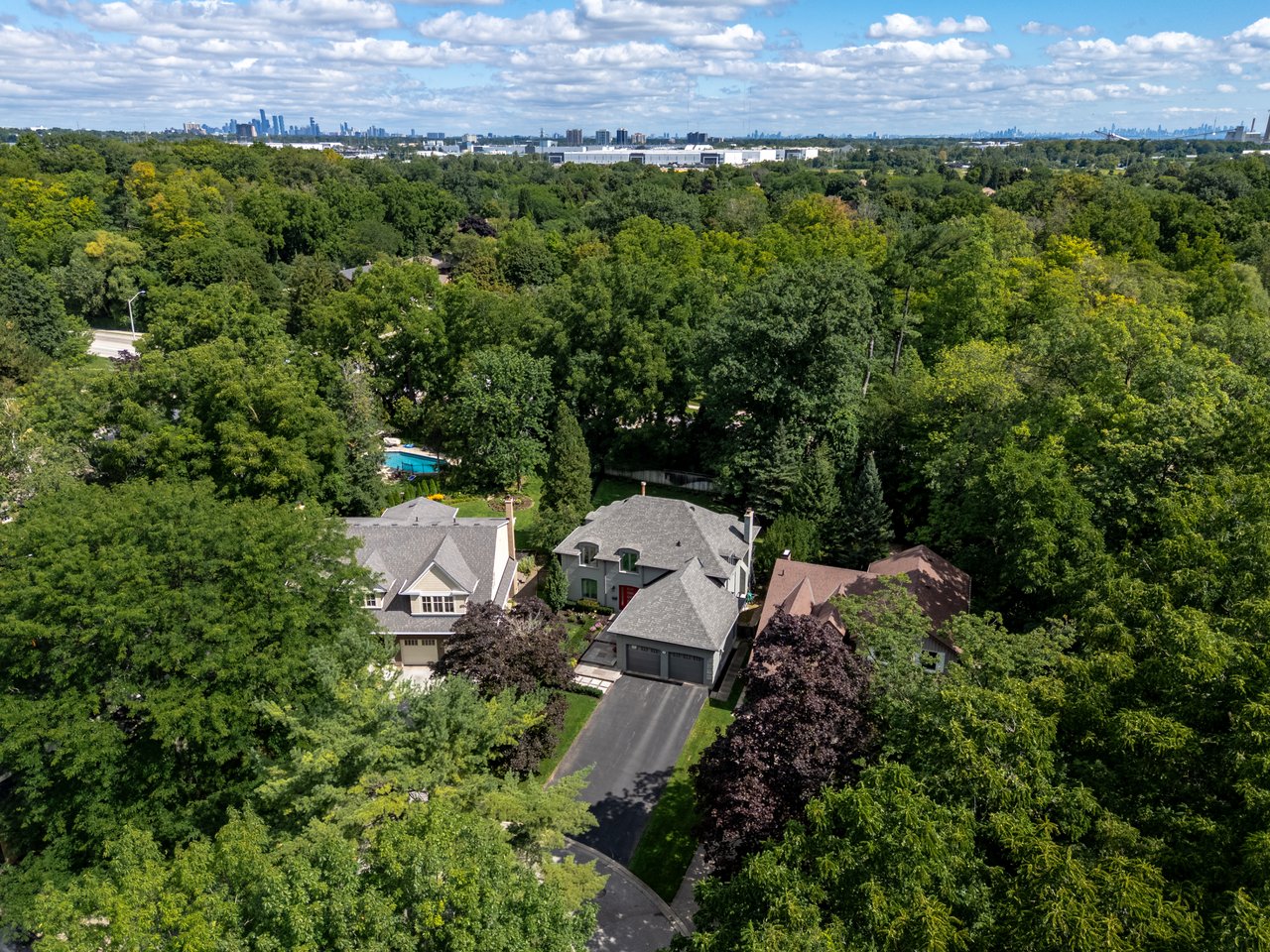 2267 Cedarberry Court, Oakville