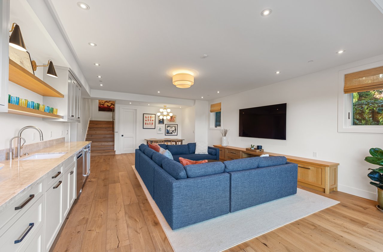 Stylish and Renovated Belvedere Beauty