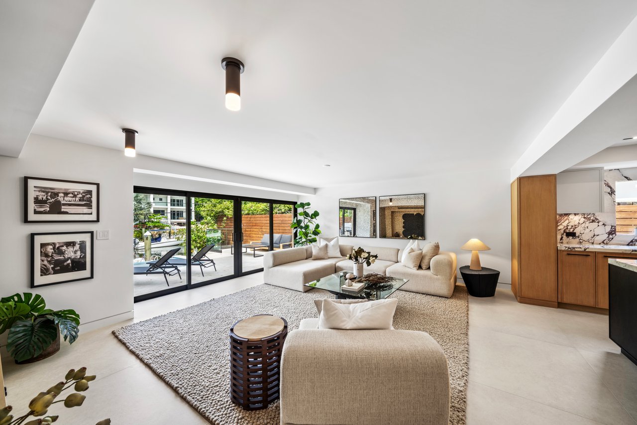 1815 Fairhaven Pl, Miami