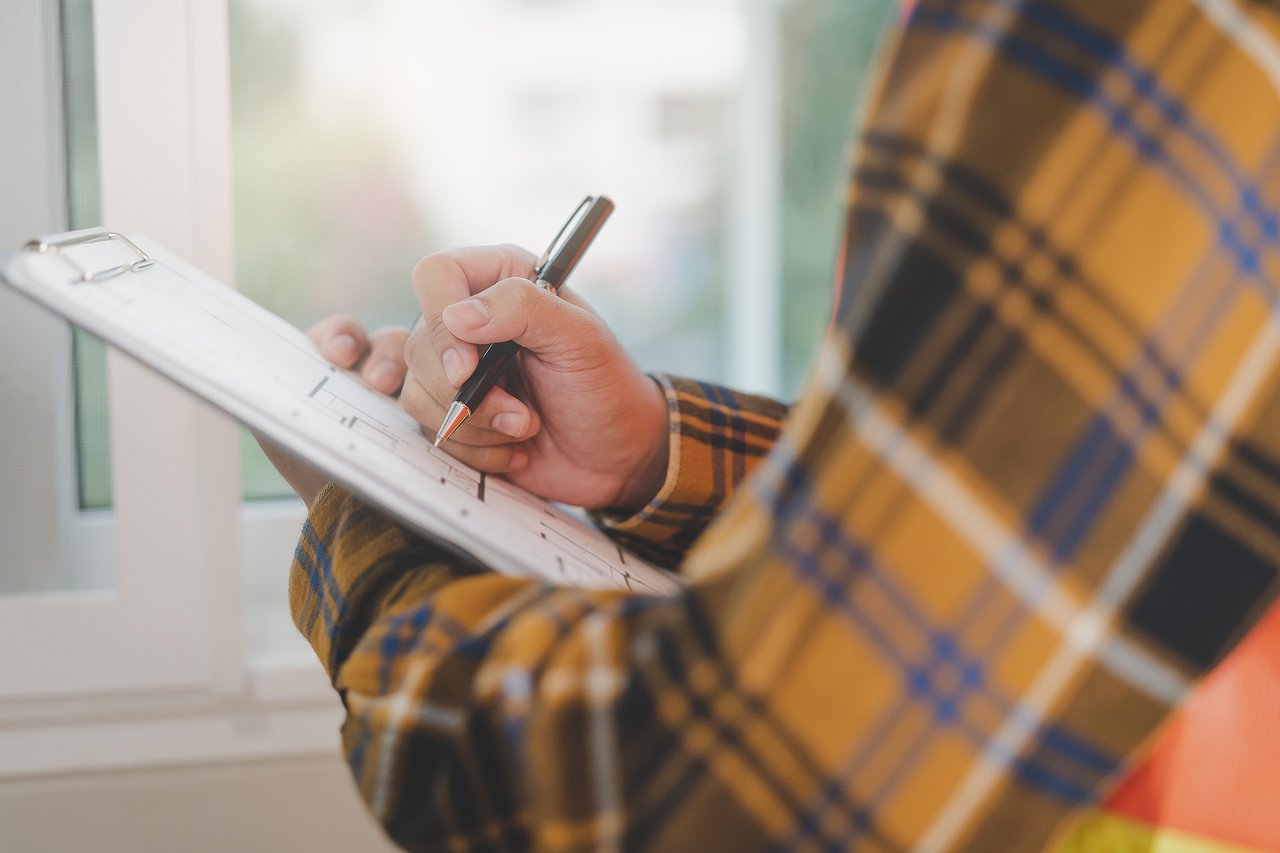 The Savvy Homebuyer’s Guide: Performing a DIY Home Inspection (in Addition to Hiring a Pro)