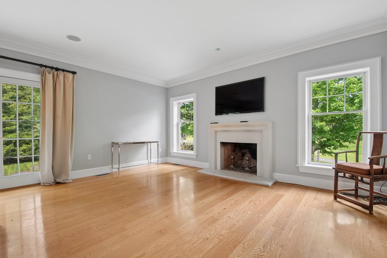 26 Madigan Ln