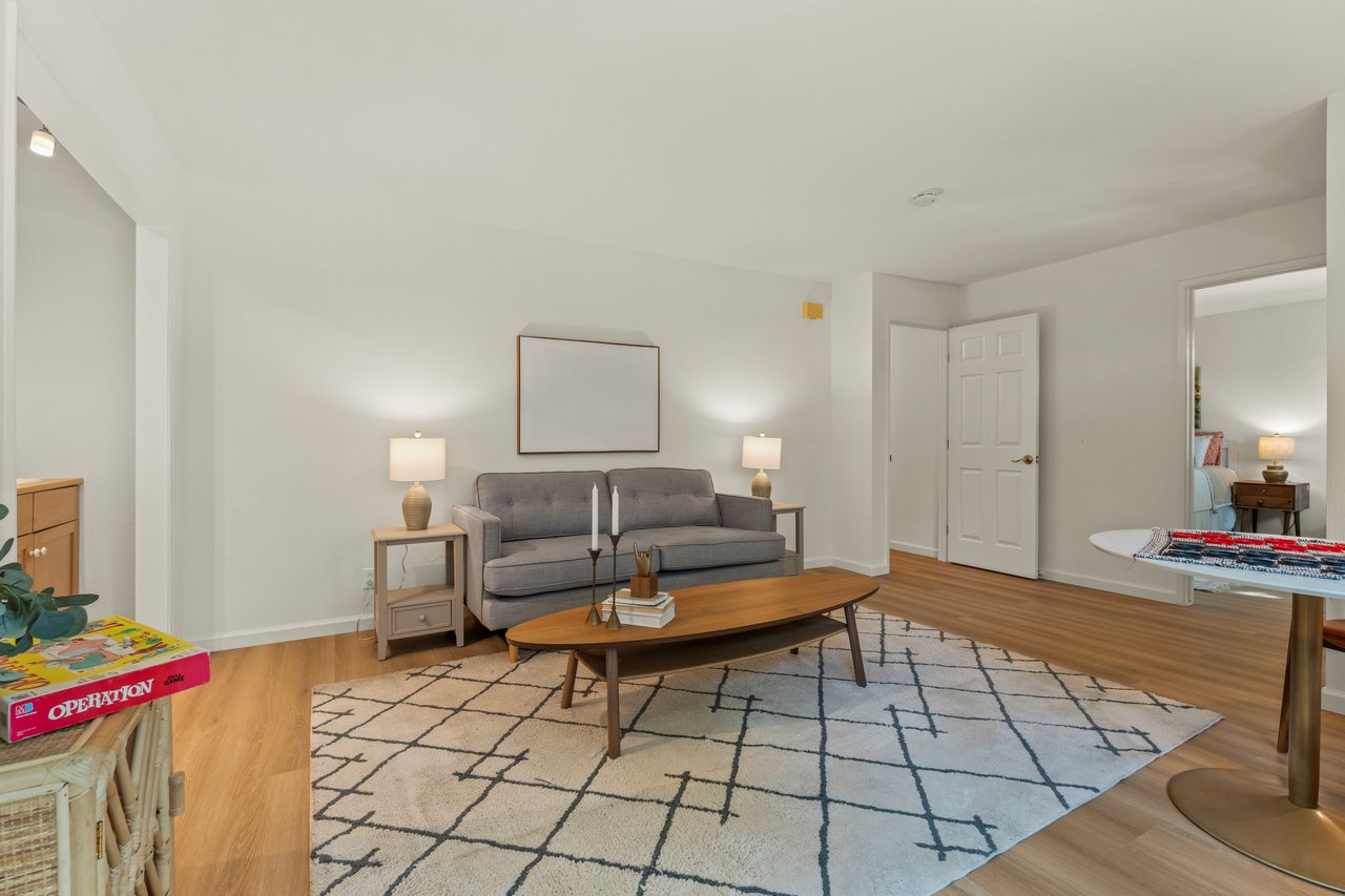 12 Summit AVE
