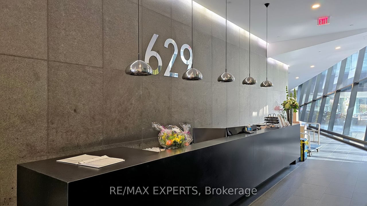 THOMPSON RESIDENCES