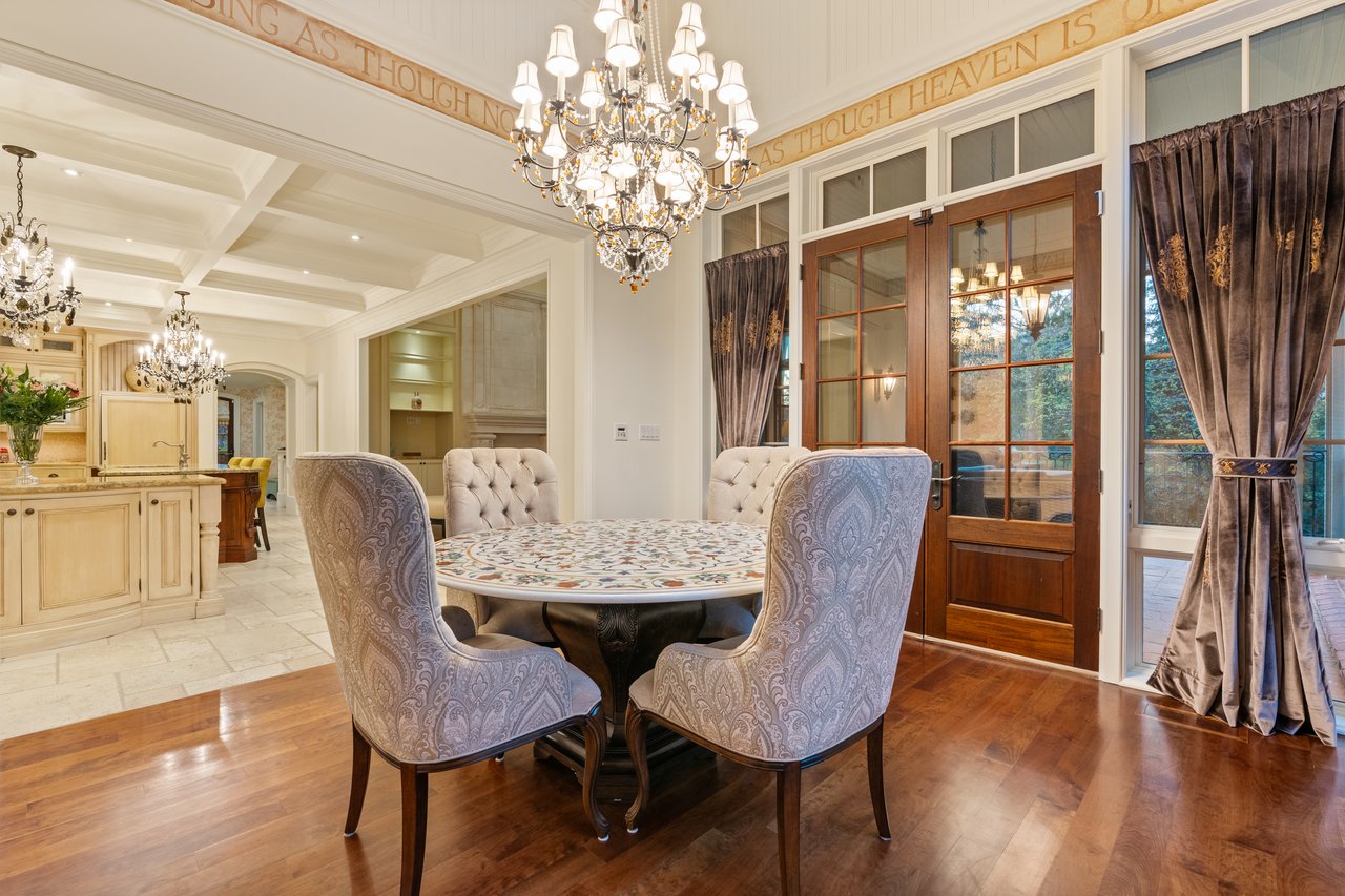 1081 Argyle Drive, Oakville
