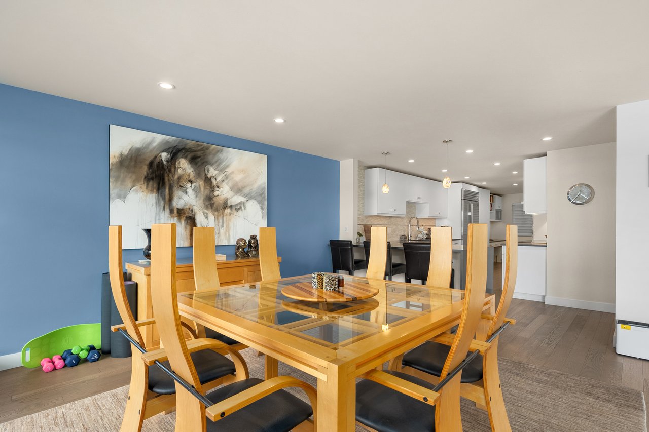 827 Lake Street S Unit: 205