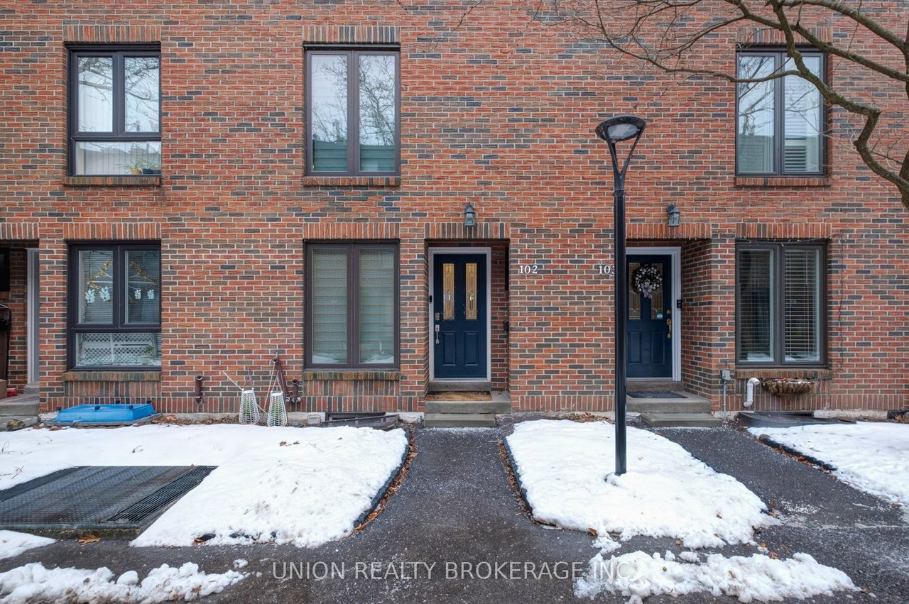26 Livingston Rd, Townhome 102