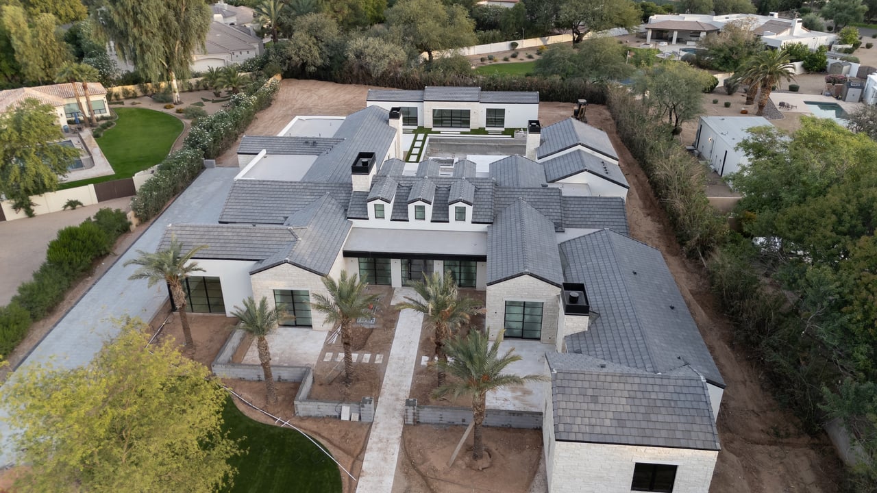 5717 E VIA LOS RANCHOS