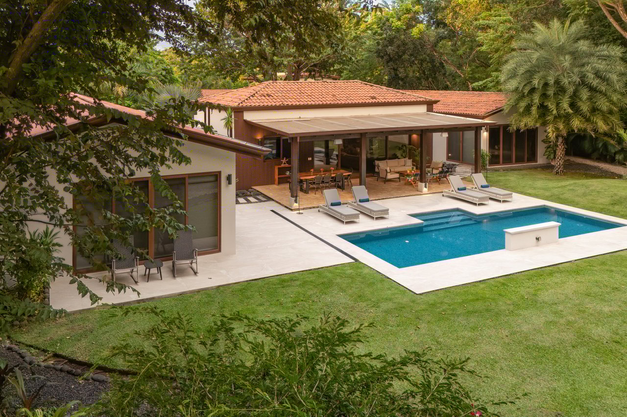 Casa Pachote | Exquisite 4-Bedroom Luxury Home in Hacienda Pinilla’s Reserva de Golf