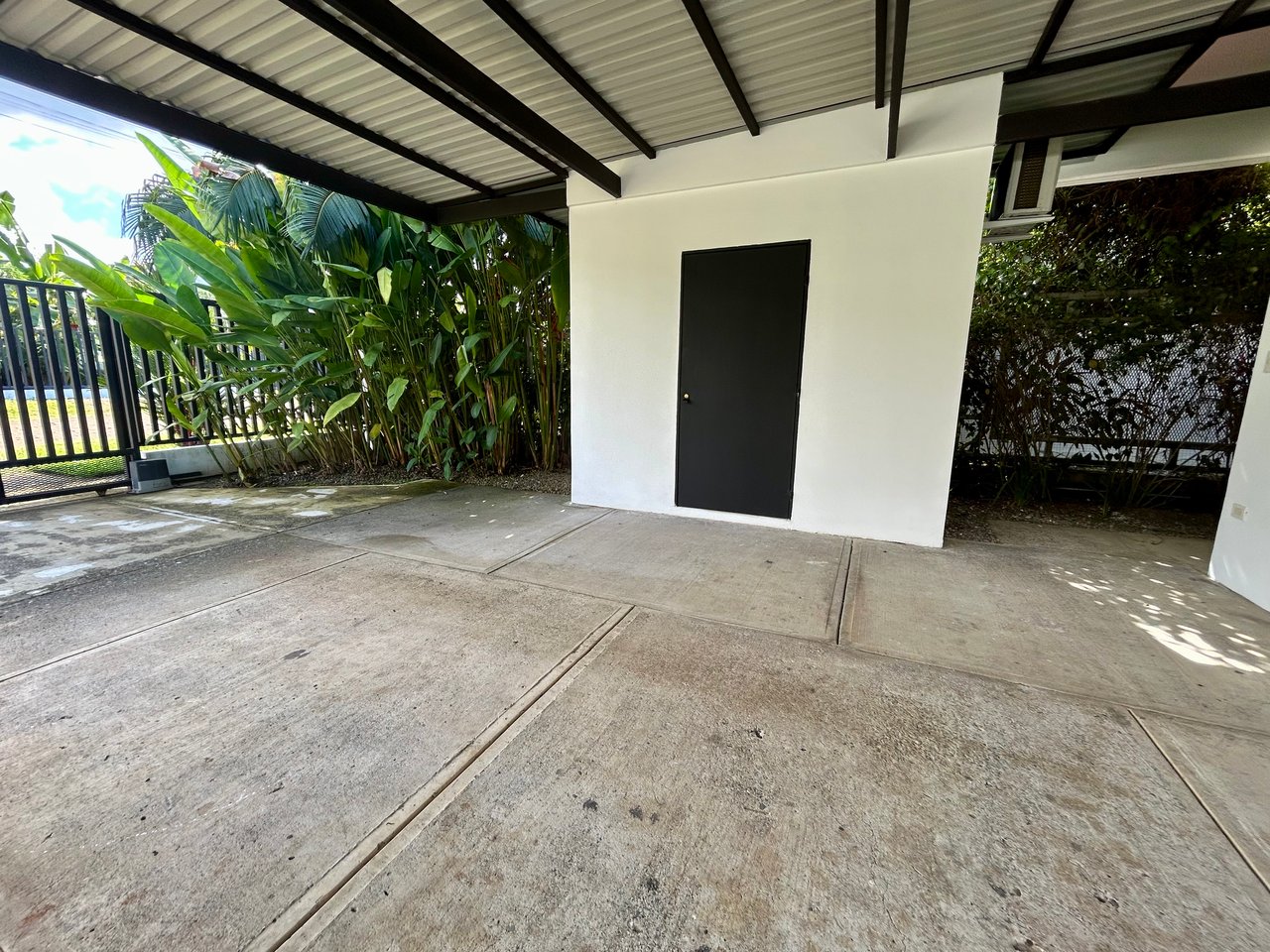 Walk-to-Everything Uvita Retreat | 3BR Home Minutes from the Beach