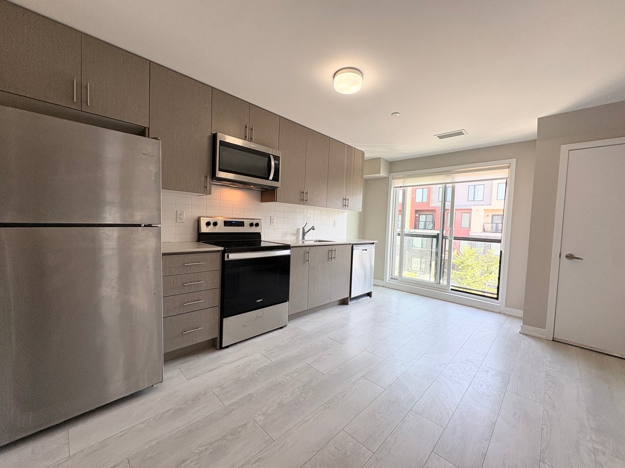 3401 Ridgeway Drive Unit: 307