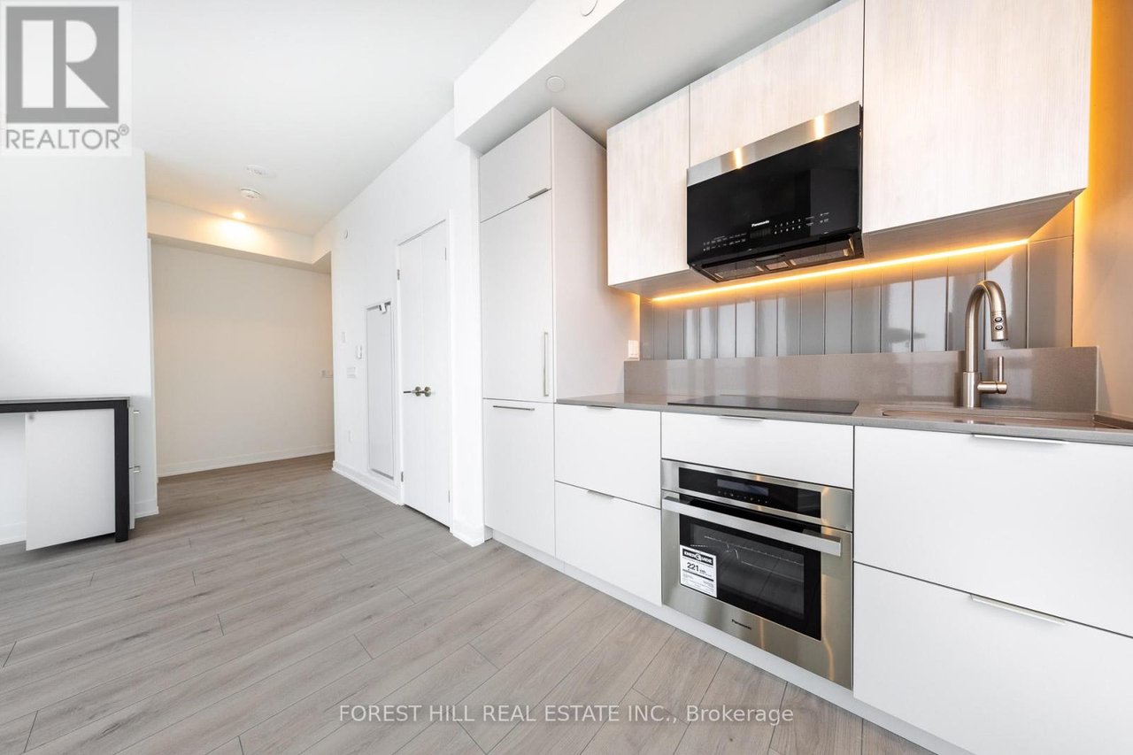 1 Fairview Rd E, #1804