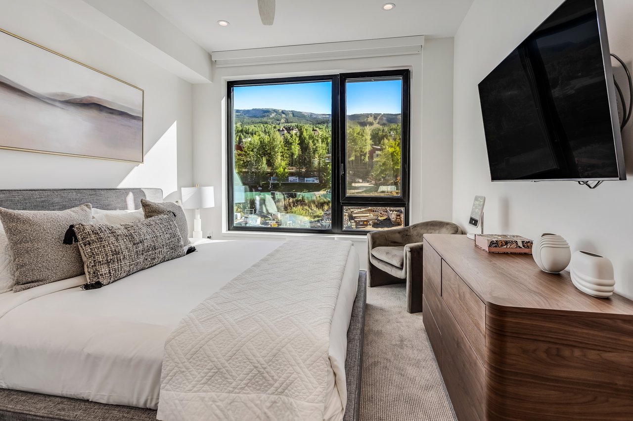 Electric Pass Lodge Gem