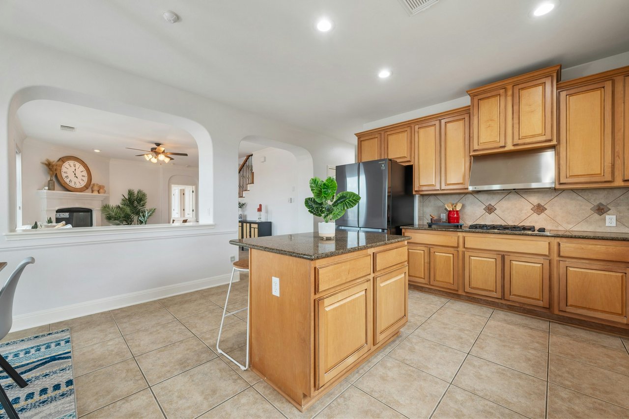 9600 Rainlilly Ln