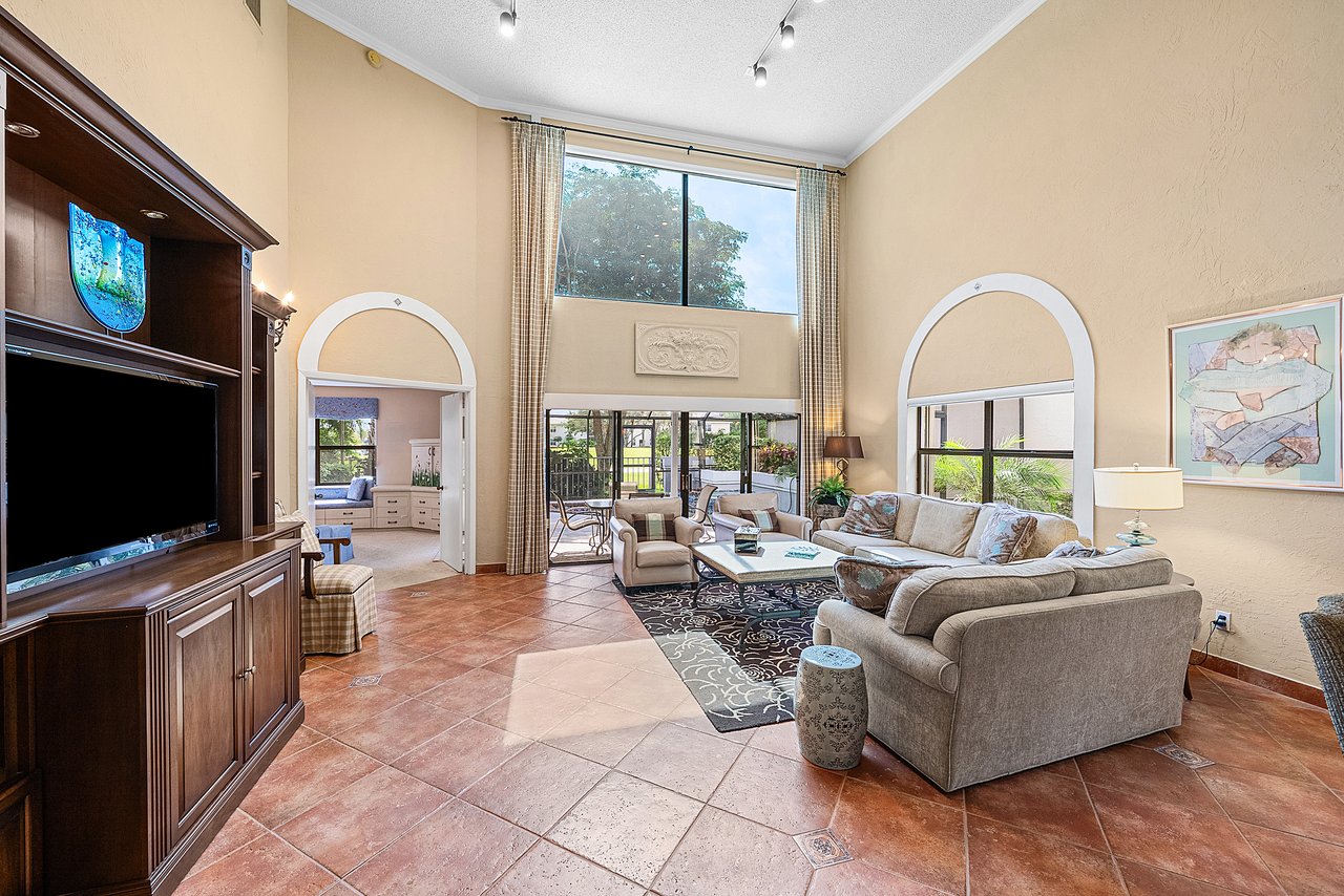 5068 Via De Amalfi Drive