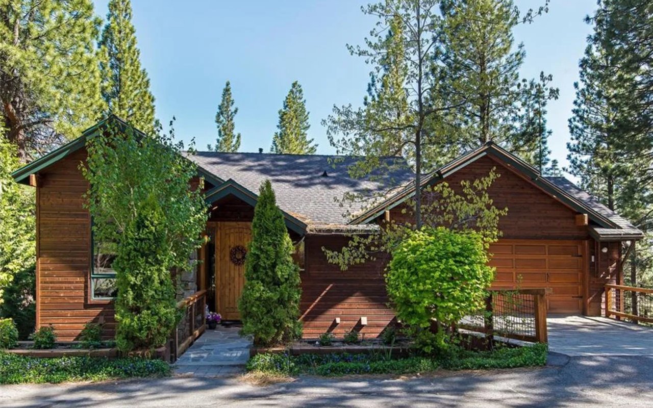 Just Listed - 539 Knotty Pine Drive