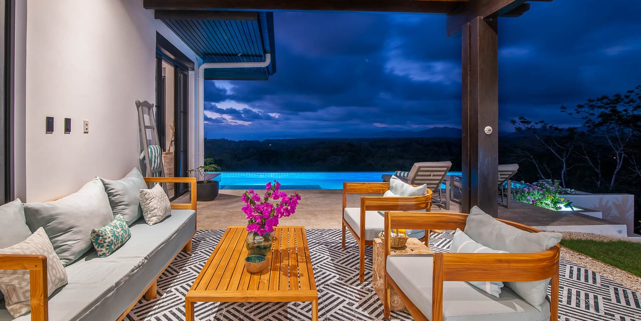 Villa Frangipani / Playa Hermosa, Santiago, Santa Teresa